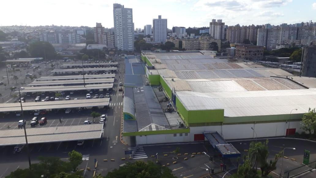 Maravilhoso Apartamento 3 Quartos Perto Puc ปอร์โตอัลเลเกร ภายนอก รูปภาพ
